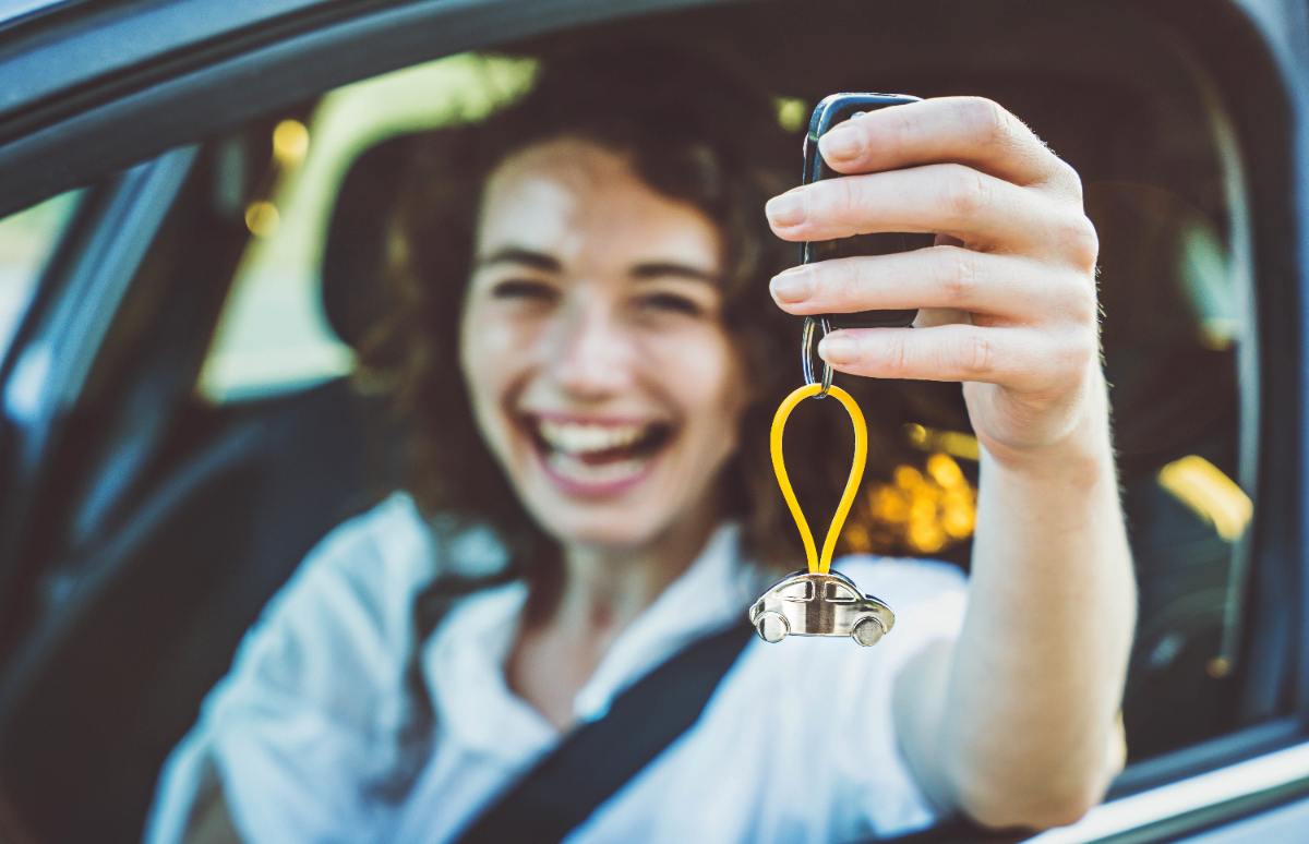 ¿Es tan complicado como parece contratar un seguro de coche siendo joven? Hoy salimos de dudas.