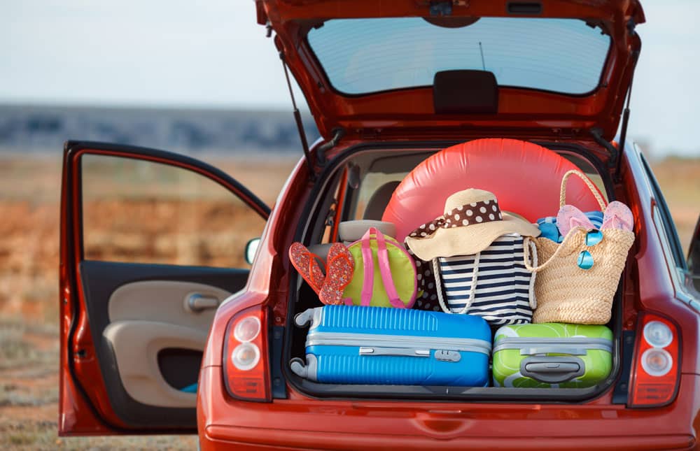 Consejos para colocar el equipaje de forma segura en el coche